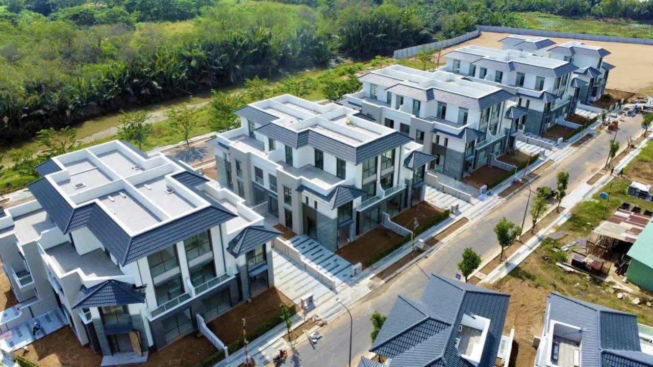 gladia khang điền