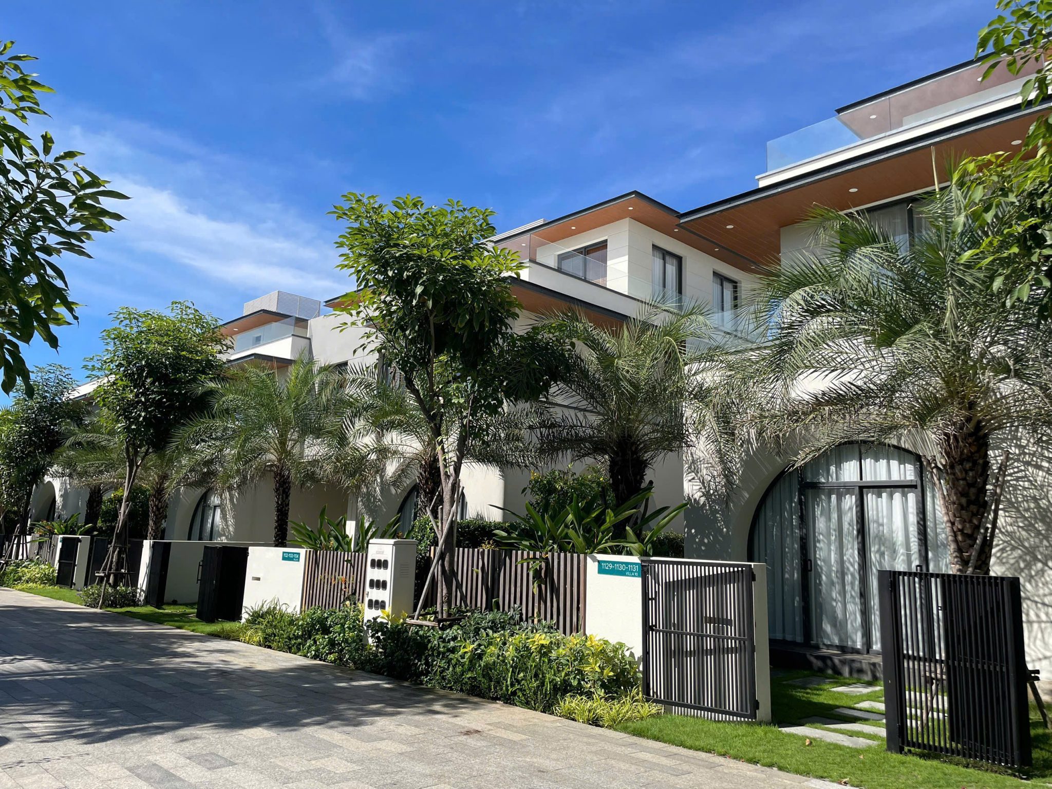 mau-nha-thuc-te-costamigo-2048×1536